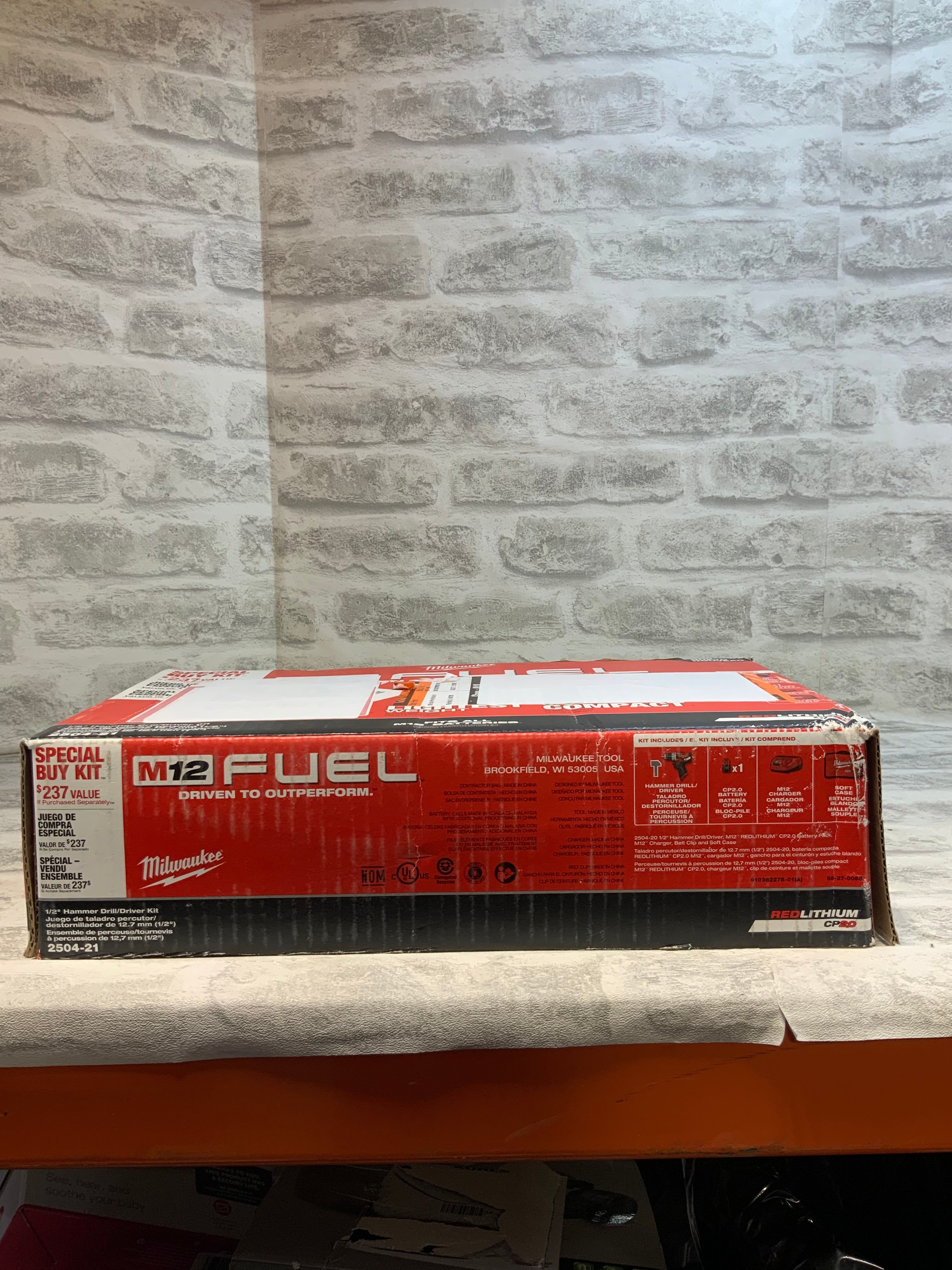 Milwaukee M12 FUEL Brushless 1/2 in. Cordless Hammer Drill Driver Kit (7590376767726)